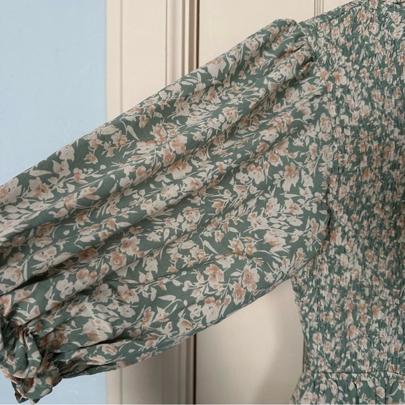 Polagram Dress Floral Green Maxi Smocked Bodice Three Tiered RuffleS Size M - Picture 4 of 15